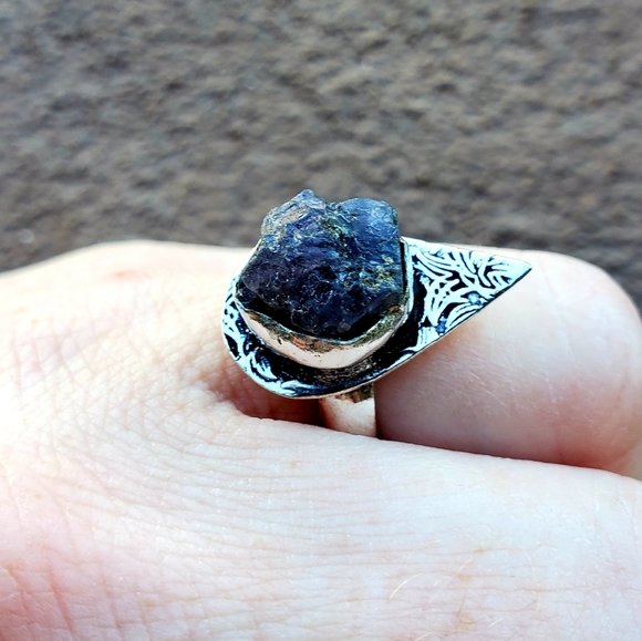 New Raw Iolite 925 Silver Ring. - Picture 7 of 12